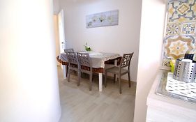 La rosa dei venti, apartment 2